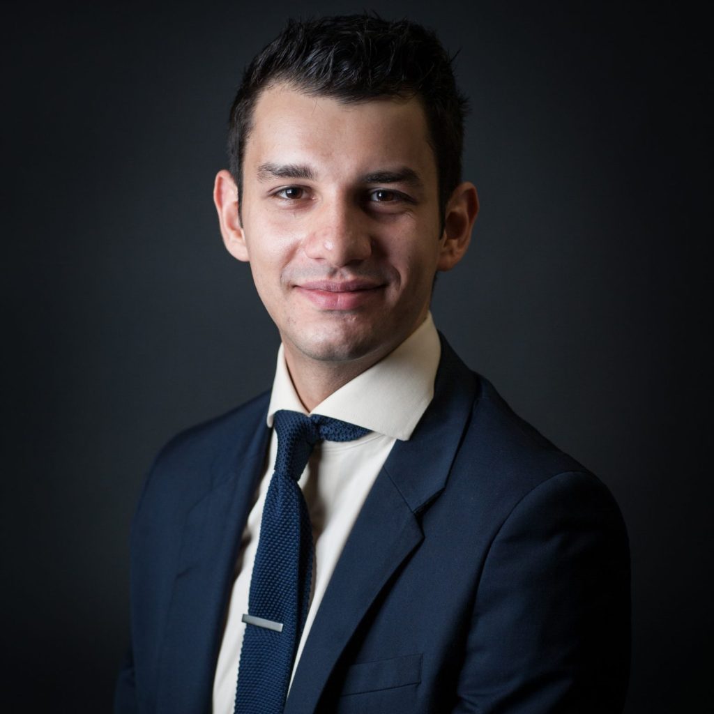 Dr. Daniel Epshtein